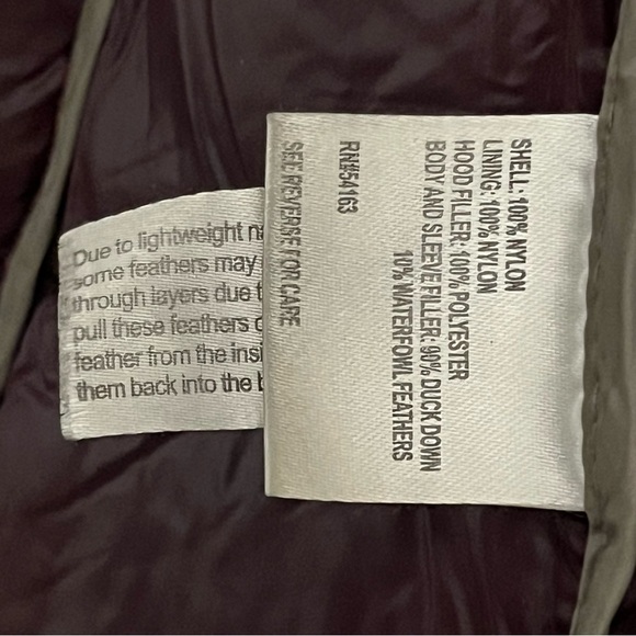 Calvin Klein Puffer Jacket Women's Sm Premium Down Packable Quilted Red Full Zip - Picture 6 of 14